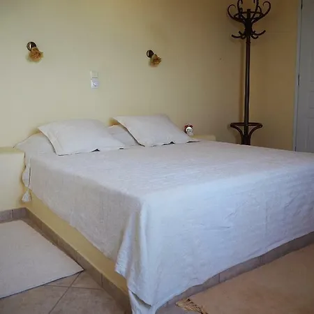 Villa Natasa Batsi (Andros)