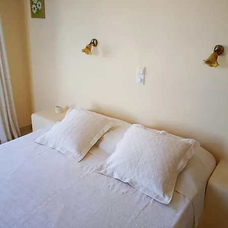 Villa Natasa Batsi (Andros)